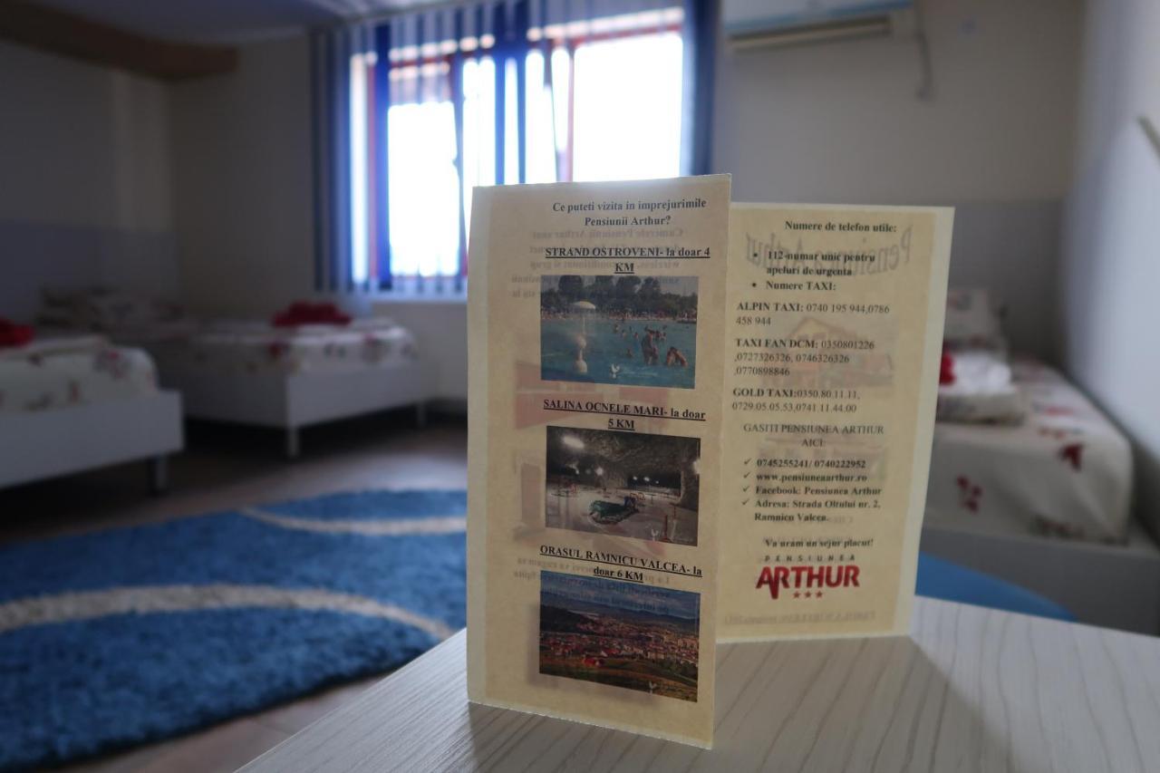 Pensiunea Arthur Râmnicu Vâlcea Exterior foto